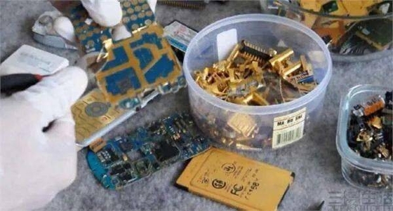 Edel metaalterugwinning van e-Gouden de Terugwinningsmachine van Afvalcpu Rammen